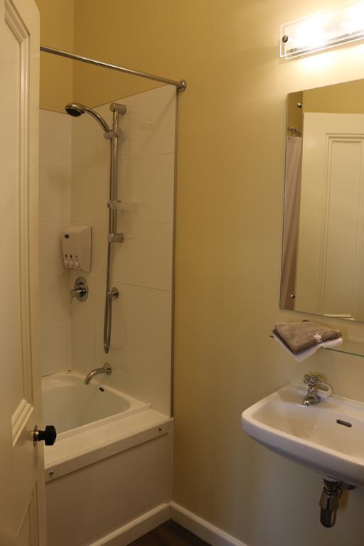 Forrester House Historical B&B Oamaru Rum bild